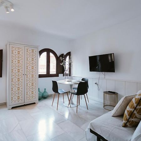 Complete Studio With Terrace - 1Bth- La Giralda Leilighet Sevilla Eksteriør bilde